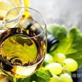 什么是酸性物质,酸性物质生成机制与生理影响概述